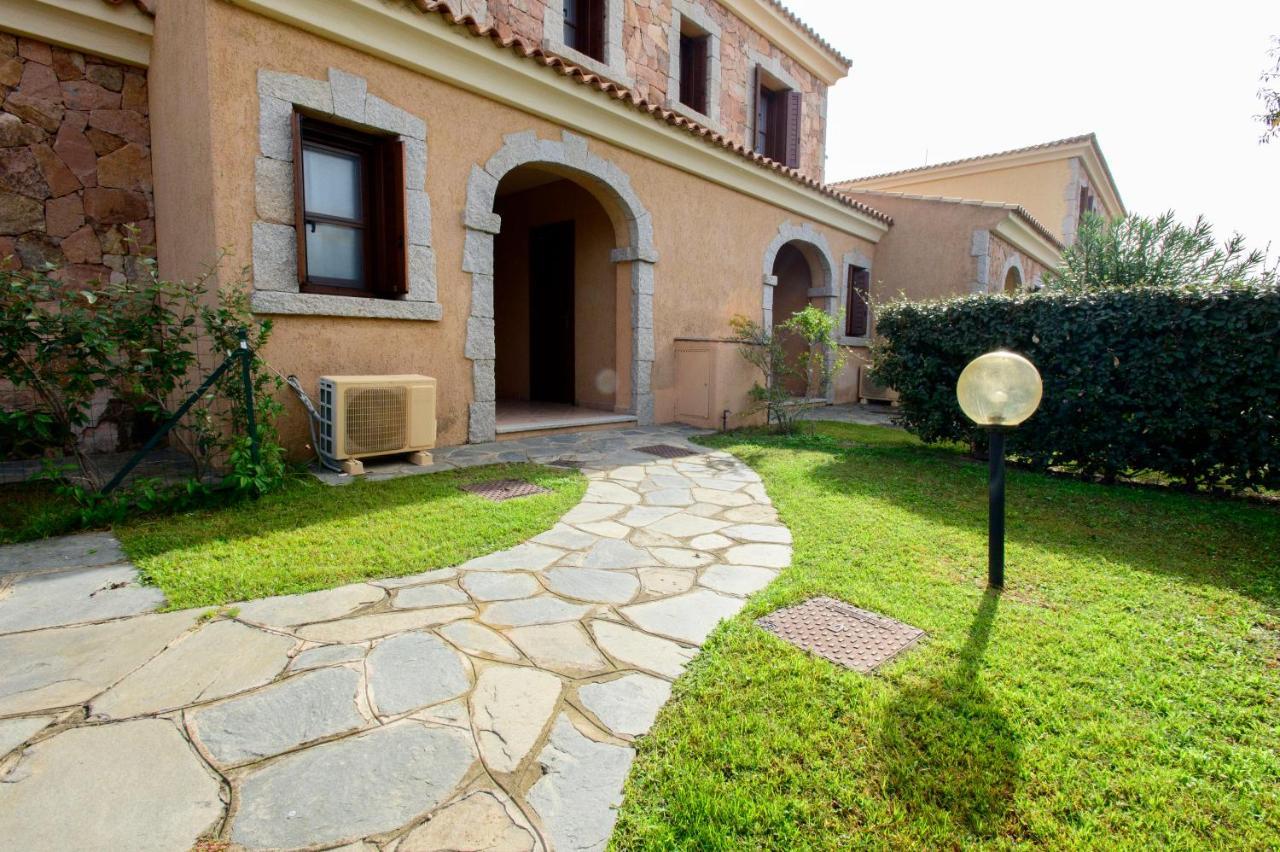 Ville Del Mar San Teodoro  Exteriér fotografie