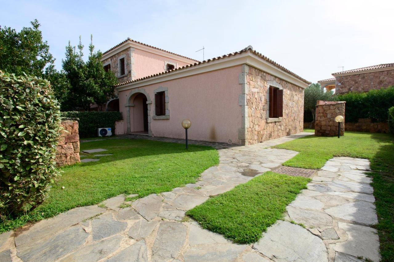 Ville Del Mar San Teodoro  Exteriér fotografie