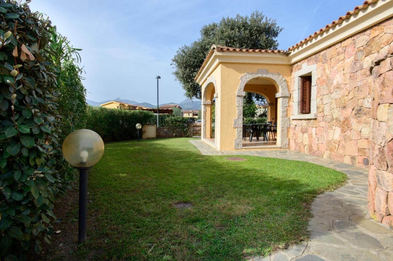 Ville Del Mar San Teodoro  Exteriér fotografie