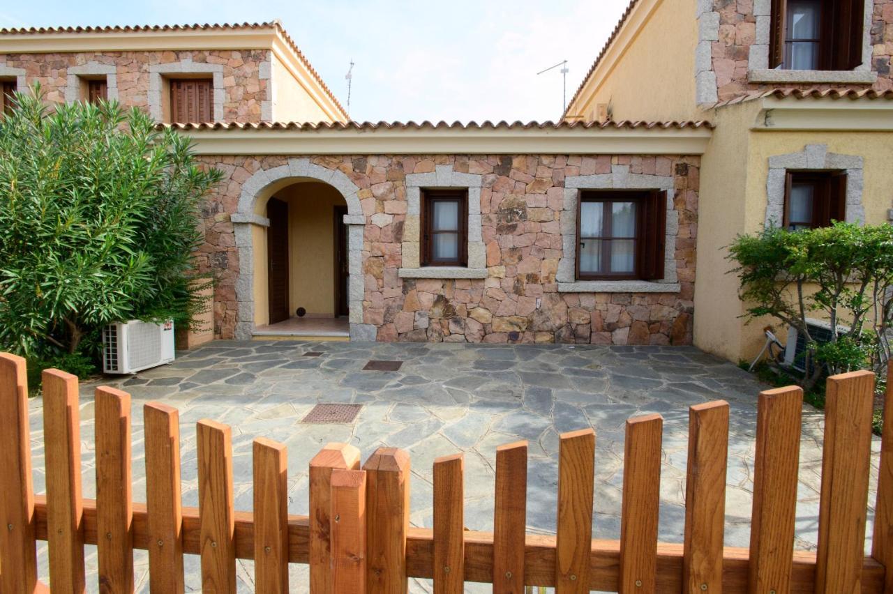 Ville Del Mar San Teodoro  Exteriér fotografie