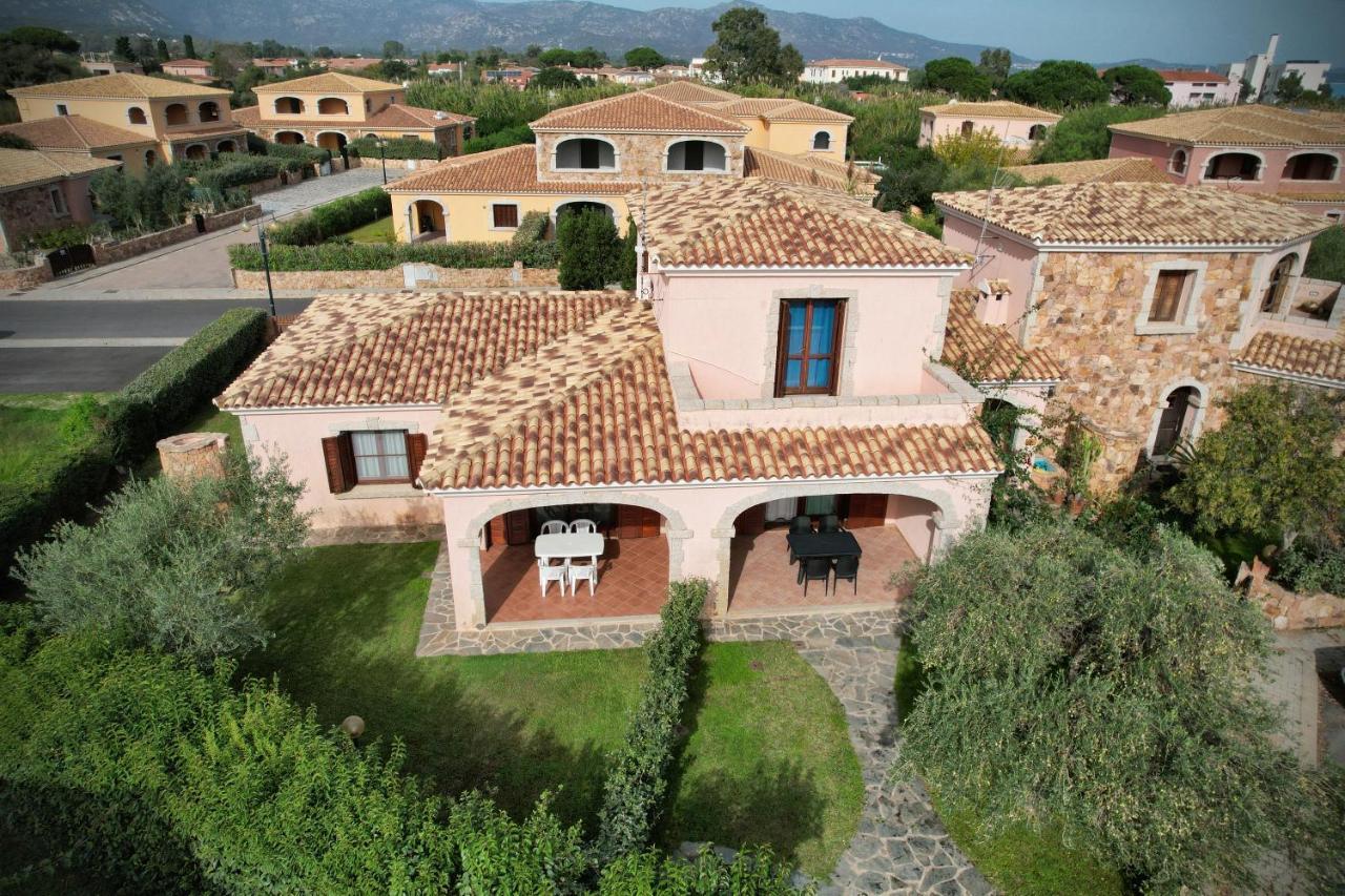 Ville Del Mar San Teodoro  Exteriér fotografie