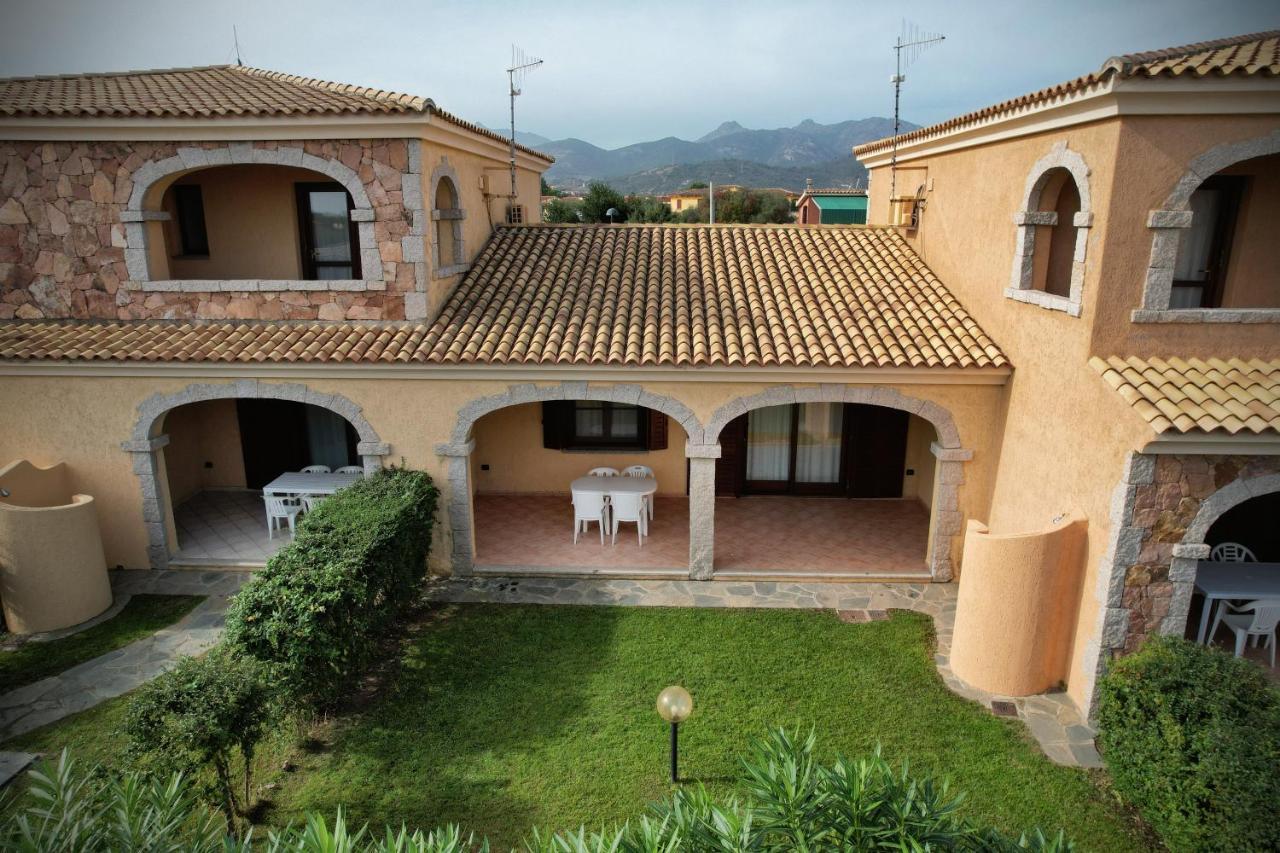 Ville Del Mar San Teodoro  Exteriér fotografie
